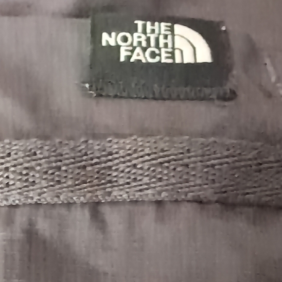 The North Face Women's Dark Brown Bermudas Short Streetwear - Picture 10 of 11